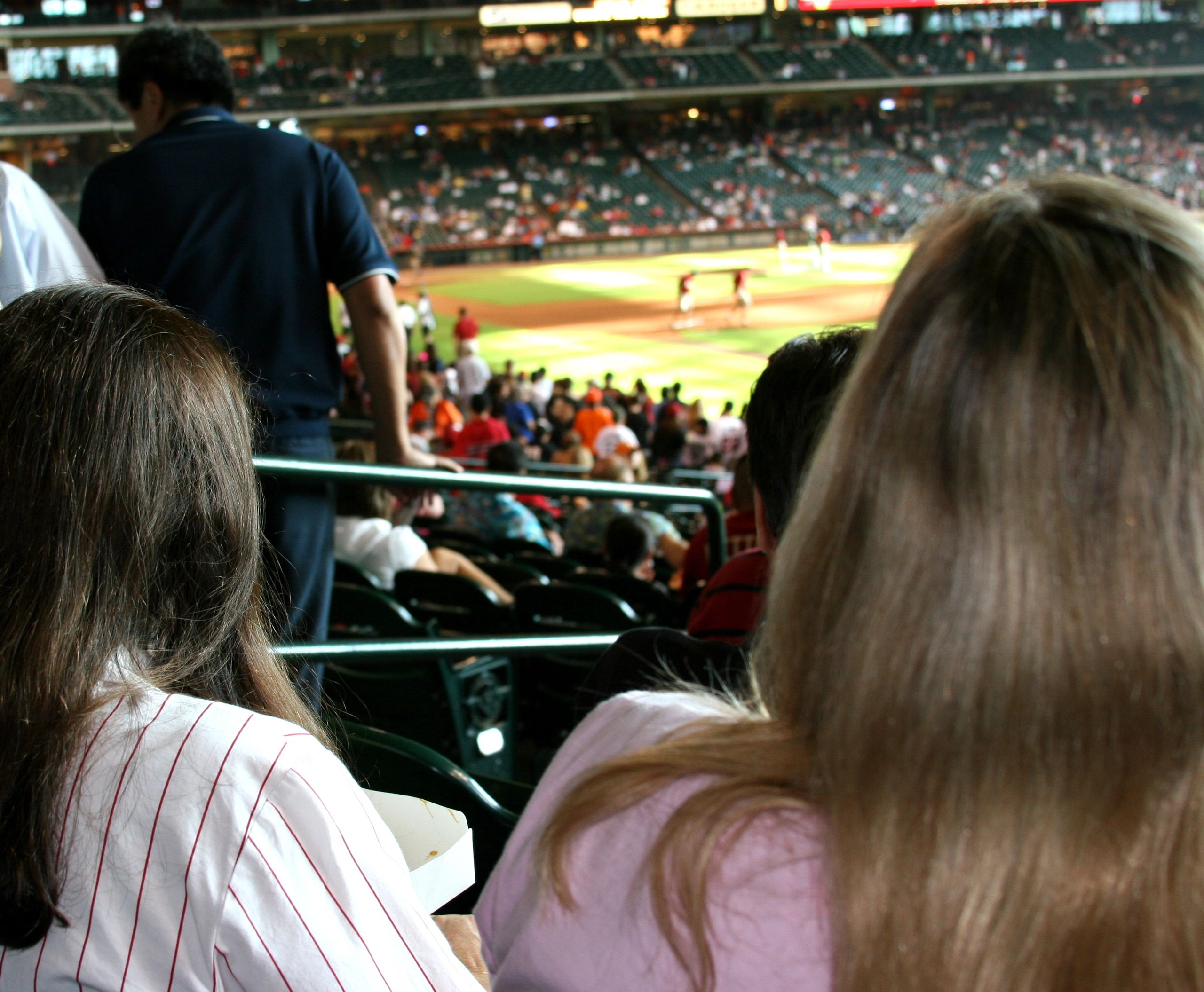 women's baseball game